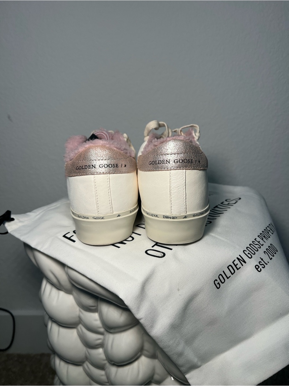 Golden Goose Hi-Star shearling-lined leather suede sneakers - Picture 4 of 15